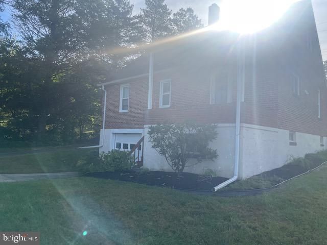 463 WHITE OAK LN, Leesport, PA 19533