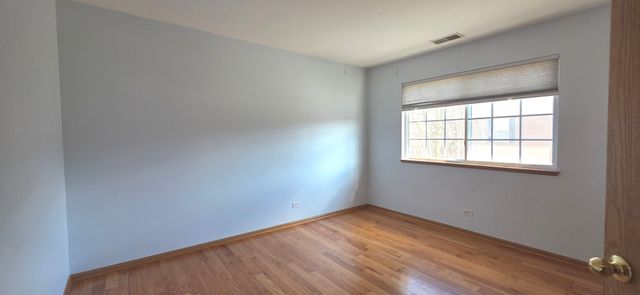 212 Willow Boulevard 212, Willow Springs, IL 60480