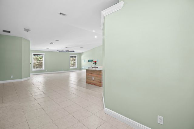 3013 SE Jefferson Street, Stuart, FL 34997