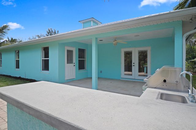 3013 SE Jefferson Street, Stuart, FL 34997