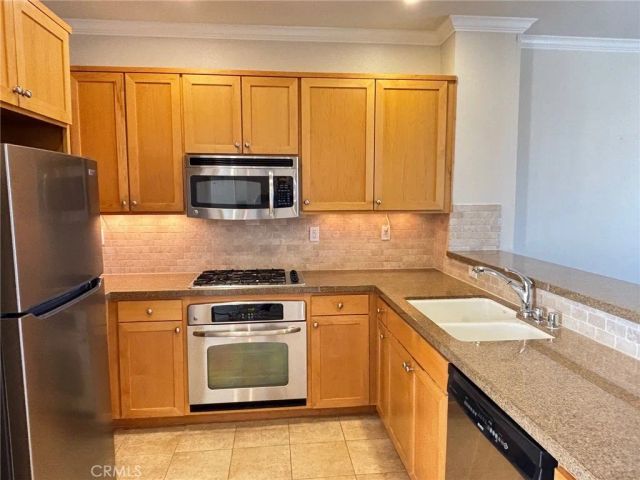 2367 Jefferson Street 206, Torrance, CA 90501