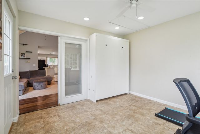 189 Stephans St, Tiffin, IA 52340