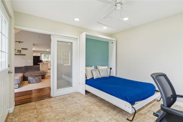 189 Stephans St, Tiffin, IA 52340