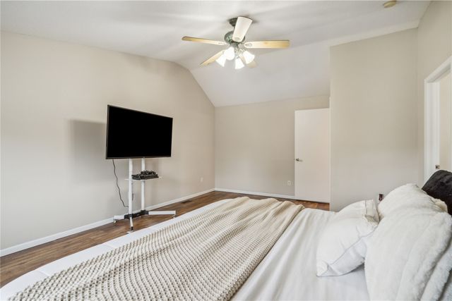 189 Stephans St, Tiffin, IA 52340