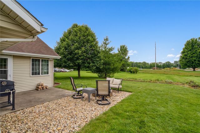 189 Stephans St, Tiffin, IA 52340