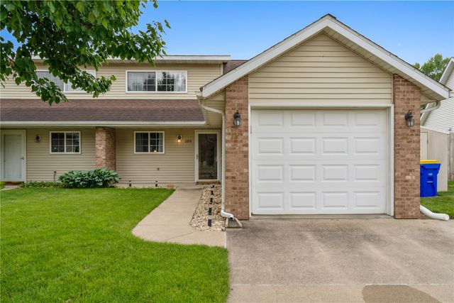 189 Stephans St, Tiffin, IA 52340