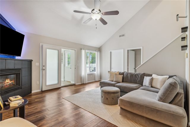 189 Stephans St, Tiffin, IA 52340