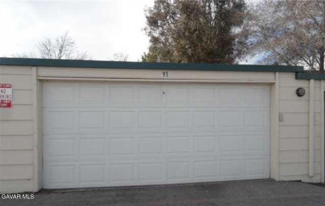 44460 E 15th Street Apt 3, Lancaster, CA 93535