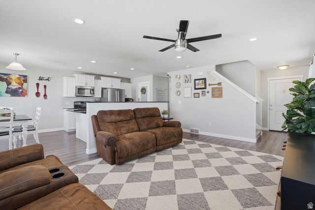 15134 S GALLANT DR, Bluffdale, UT 84065