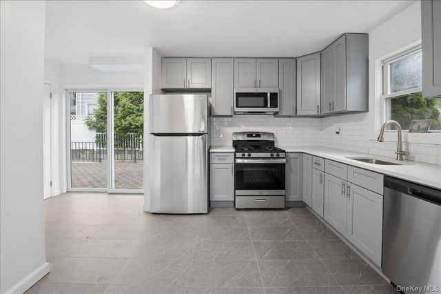 419 Palmer Road, Yonkers, NY 10701