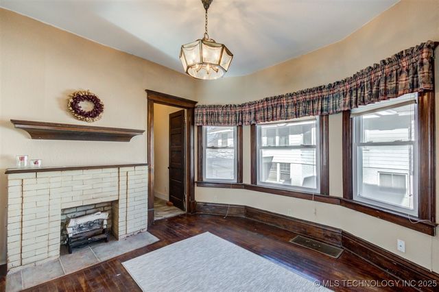 110 S Hickory Street, Nowata, OK 74048