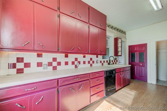 110 S Hickory Street, Nowata, OK 74048