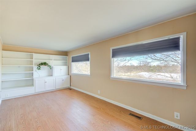 110 S Hickory Street, Nowata, OK 74048