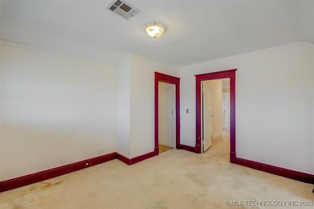 110 S Hickory Street, Nowata, OK 74048