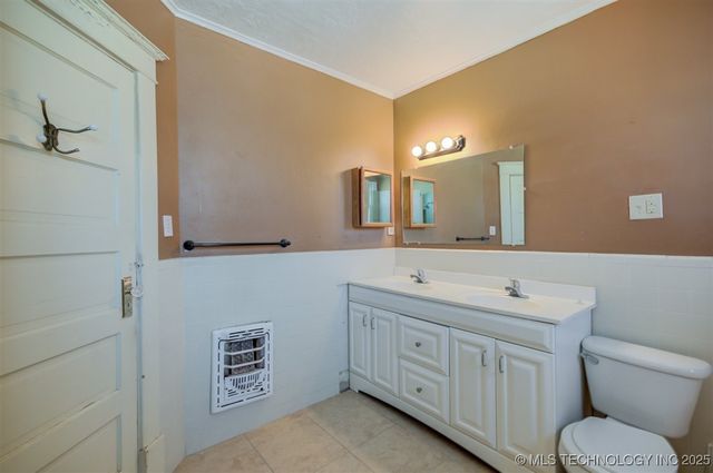 110 S Hickory Street, Nowata, OK 74048