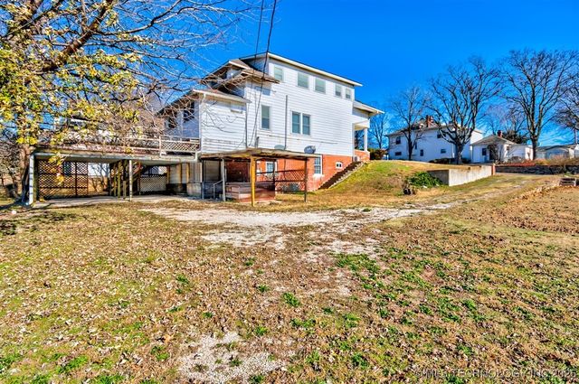 110 S Hickory Street, Nowata, OK 74048