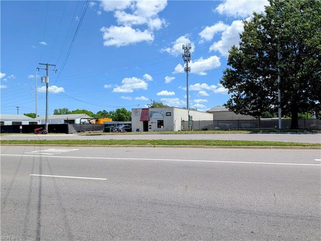 3008 Cromwell RD, Norfolk, VA 23509