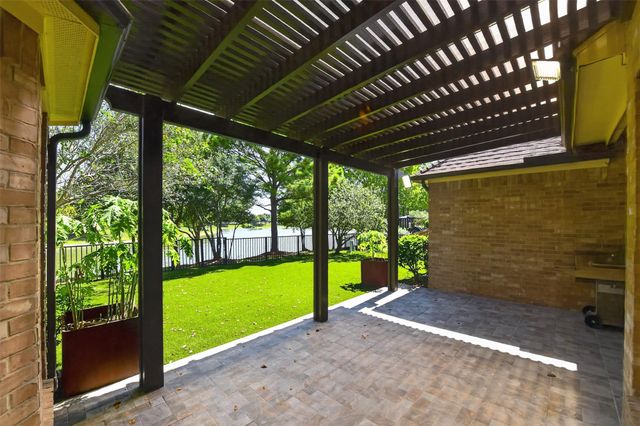 12009 Cedar Creek Drive, Pearland, TX 77584
