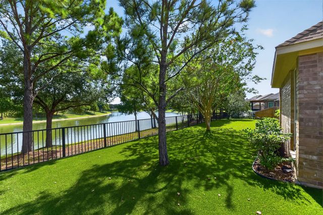 12009 Cedar Creek Drive, Pearland, TX 77584