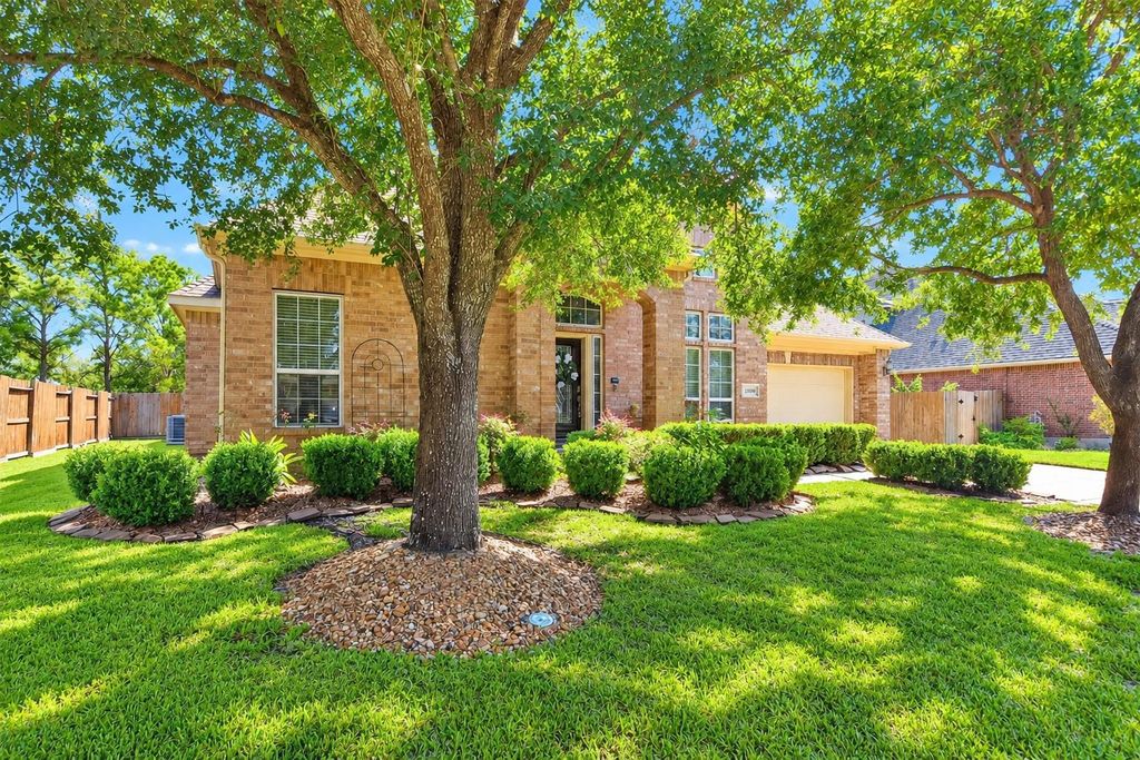 12009 Cedar Creek Drive, Pearland, TX 77584