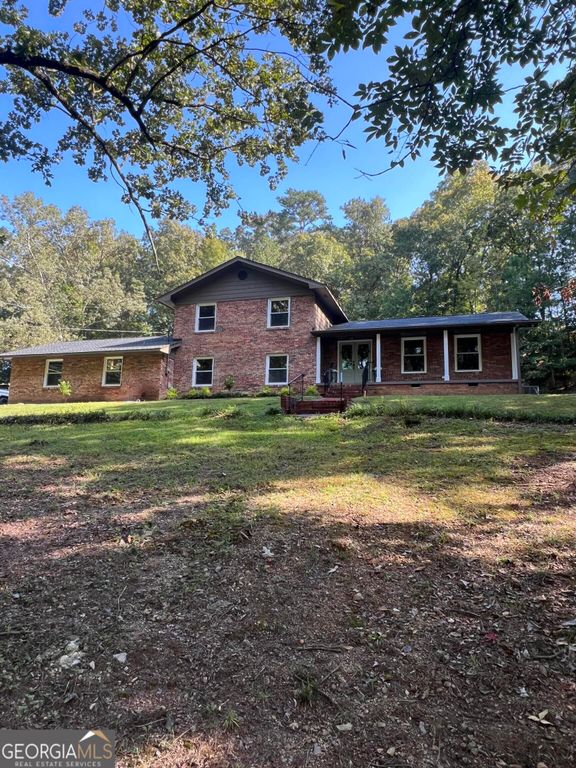 203 Woodland Drive, Calhoun, GA 30701
