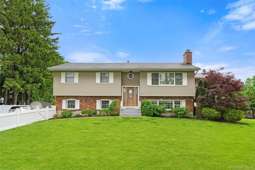 1 Sherwood Road, Congers, NY 10920 — photo 2