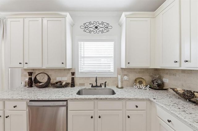 269 Baumgard Way, Locust Grove, GA 30248