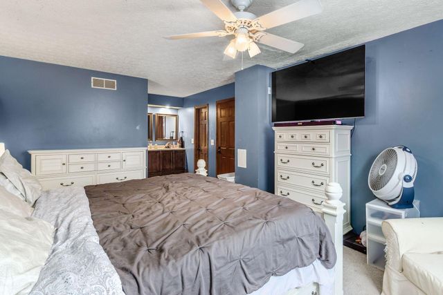 650 Greenwood Place, Columbus, OH 43213