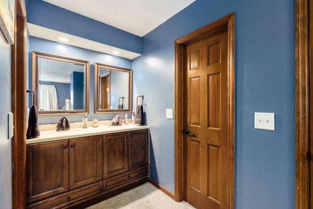 650 Greenwood Place, Columbus, OH 43213