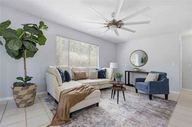 8434 NW 42ND CIRCLE, Gainesville, FL 32653