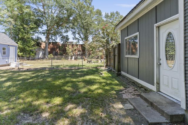 113 S 12th Ave., Hattiesburg, MS 39401