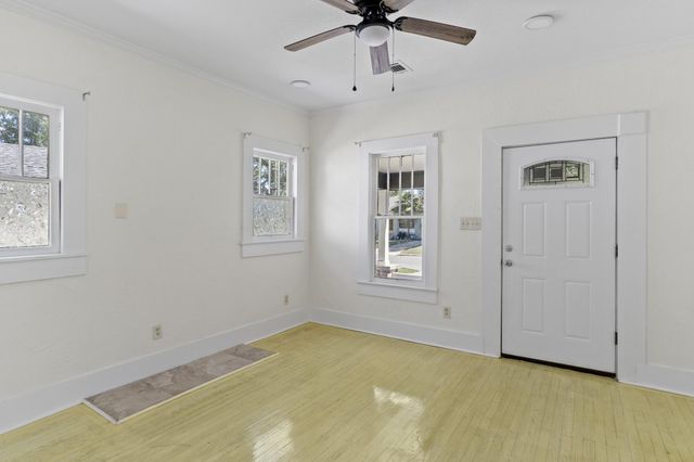 113 S 12th Ave., Hattiesburg, MS 39401