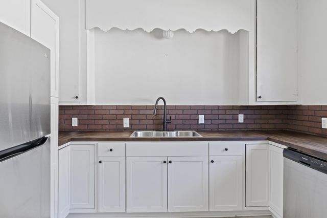 113 S 12th Ave., Hattiesburg, MS 39401