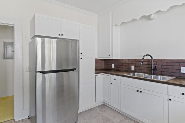 113 S 12th Ave., Hattiesburg, MS 39401