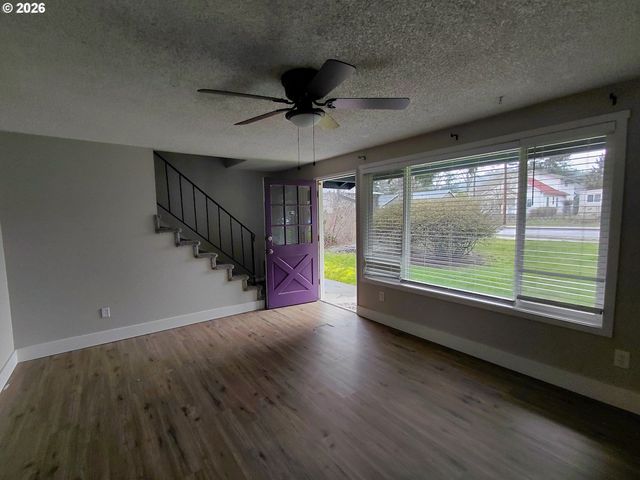 2326 G St, Washougal, WA 98671