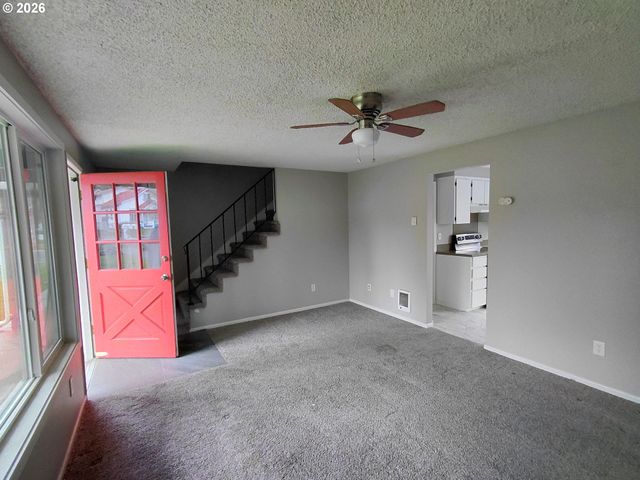 2326 G St, Washougal, WA 98671