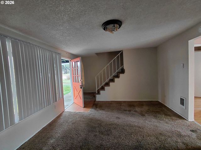 2326 G St, Washougal, WA 98671