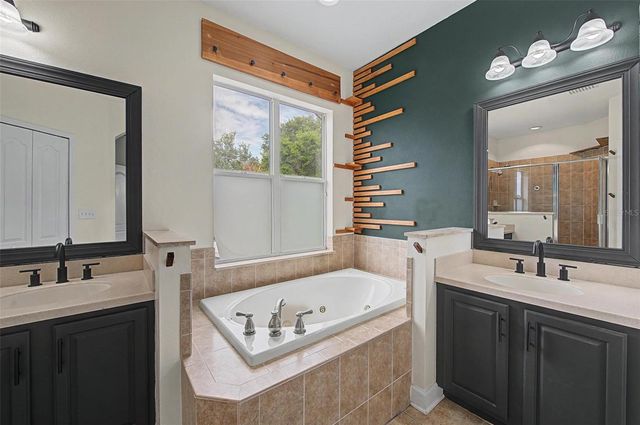 2535 CROSS MORE STREET, Valrico, FL 33594