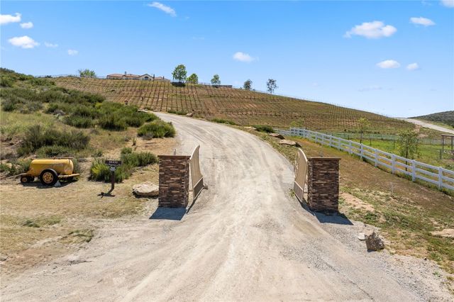 46430 De Portola Road, Temecula, CA 92592