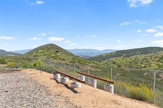 46430 De Portola Road, Temecula, CA 92592