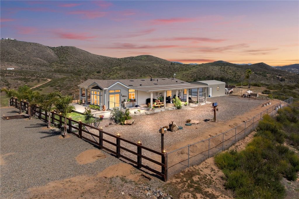 46430 De Portola Road, Temecula, CA 92592