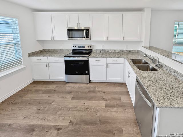 863 Bluegrass Point, New Braunfels, TX 78130