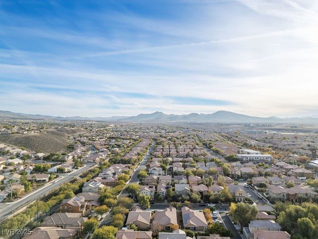 3128 Giverny Bridge Avenue, Henderson, NV 89044