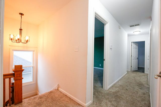 529 E McKenney Street, Dixon, IL 61021