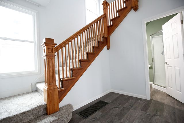 529 E McKenney Street, Dixon, IL 61021