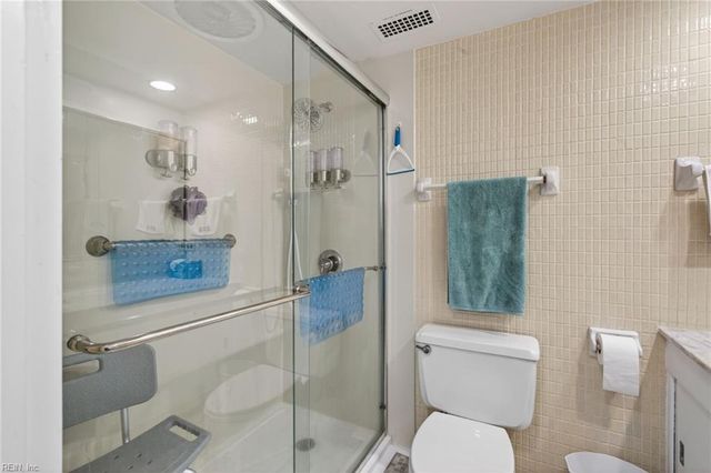 7320 Glenroie Ave Apt 3E, Norfolk, VA 23505