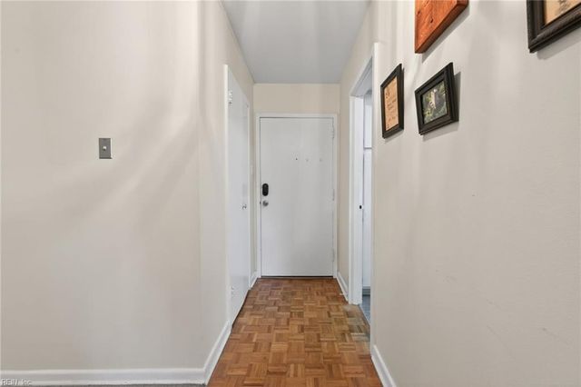 7320 Glenroie Ave Apt 3E, Norfolk, VA 23505