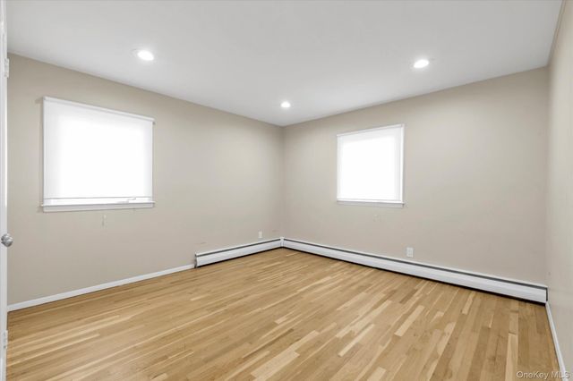964 Cranford Avenue, North Woodmere, NY 11581