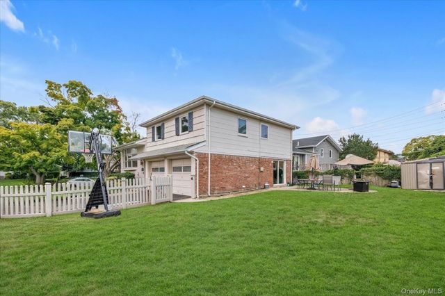 964 Cranford Avenue, North Woodmere, NY 11581