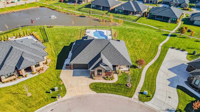 3854 N Red Fox Circle, Maize, KS 67101